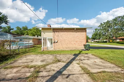 16207 Marshfield Avenue, Markham, IL 60428 - Photo 6