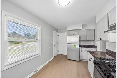 16207 Marshfield Avenue, Markham, IL 60428 - Photo 8