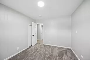 16207 Marshfield Ave, Markham, IL 60428 - Photo 14