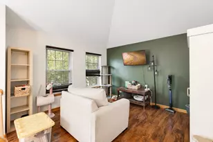 2607 W Westwood Ct, Carpentersville, IL 60110 - Photo 12