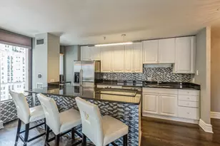 100 E Walton St, Chicago, IL 60611 - Photo 2