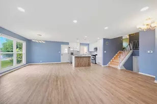 9206 Kostner Ave, Skokie, IL 60076 - Photo 4