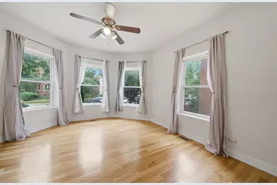 1647 W Sherwin Avenue #1, Chicago, IL 60626 - Photo 4