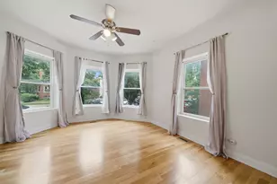 1647 W Sherwin Ave, Chicago, IL 60626 - Photo 4