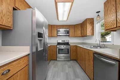 459 N Wabash Avenue, Bradley, IL 60915 - Photo 10