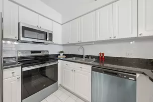 512 N McClurg Ct, Chicago, IL 60611 - Photo 8