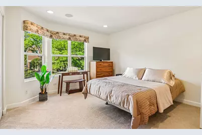[Address not provided], Evanston, IL 60203 - Photo 20