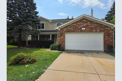 2103 E Seminole Lane, Mount Prospect, IL 60056 - Photo 2