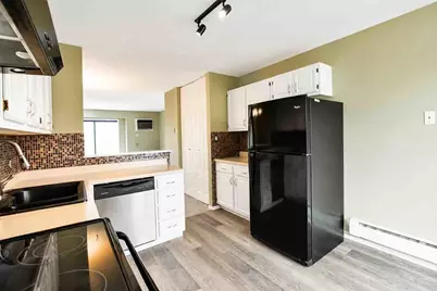 156 Dunteman Drive #301, Glendale Heights, IL 60139 - Photo 14