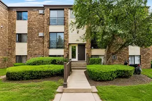 156 Dunteman Dr, Glendale Heights, IL 60139 - Photo 1