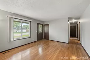 2S211 Sanchez Dr, Warrenville, IL 60555 - Photo 2
