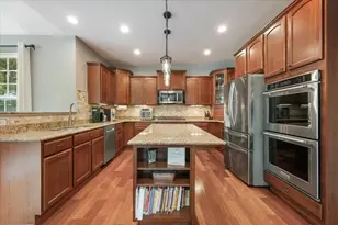 9 Lake Vista Ct, Lake Villa, IL 60046 - Photo 6