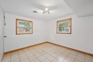 2108 Blackthorn Dr, Champaign, IL 61821 - Photo 32
