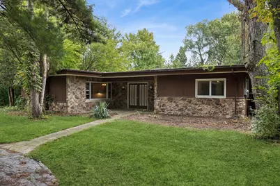 9041 Maple Avenue, Burr Ridge, IL 60527 - Photo 2