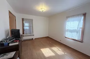 3916 W 59th Pl, Chicago, IL 60629 - Photo 12