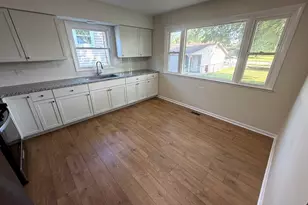 551 Marie Dr, South Holland, IL 60473 - Photo 8