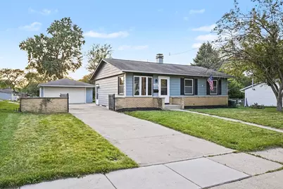 6900 Magnolia Street, Hanover Park, IL 60133 - Photo 2