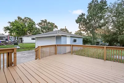 6900 Magnolia Street, Hanover Park, IL 60133 - Photo 22