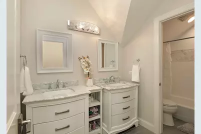 1315 Somerset Drive, Glenview, IL 60025 - Photo 16