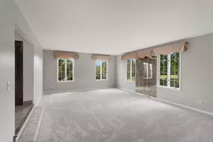 12 Kingston Dr, Oak Brook, IL 60523 - Photo 4