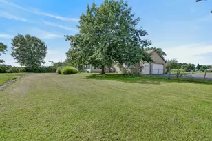 25651 W Illinois Route 60 Hwy, Grayslake, IL 60030 - Photo 28