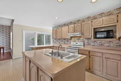 25651 W Illinois Route 60 Highway, Grayslake, IL 60030 - Photo 16