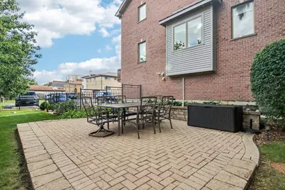 463 Summit Avenue #D, Park Ridge, IL 60068 - Photo 36