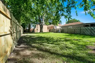659 W 129th Pl, Chicago, IL 60628 - Photo 28