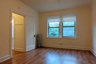 2536 N Sawyer Ave, Chicago, IL 60647 - Photo 2