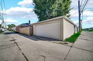 7914 S Richmond St, Chicago, IL 60652 - Photo 22