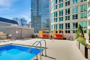 345 N La Salle Dr, Chicago, IL 60654 - Photo 32