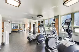 345 N La Salle Dr, Chicago, IL 60654 - Photo 24