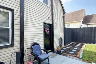 326 South Sycamore, Centralia, IL 62801 - Photo 6
