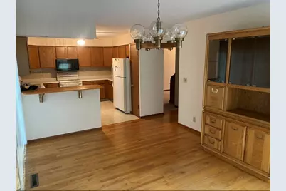 608 S Lainey Avenue, Ottawa, IL 61350 - Photo 6