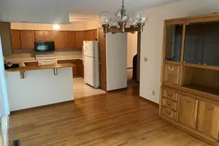 608 S Lainey Ave, Ottawa, IL 61350 - Photo 6