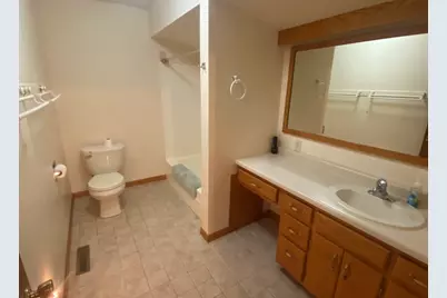 608 S Lainey Avenue, Ottawa, IL 61350 - Photo 14