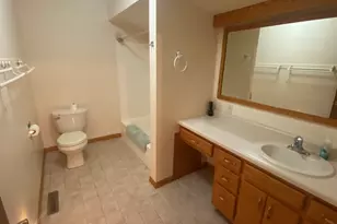 608 S Lainey Ave, Ottawa, IL 61350 - Photo 14