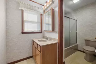 1610 Madison St, Lockport, IL 60441 - Photo 14