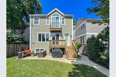 2135 W Montrose Avenue, Chicago, IL 60618 - Photo 18