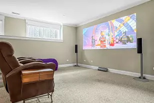 2135 W Montrose Ave, Chicago, IL 60618 - Photo 36