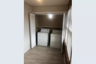 5631 N Parkside Avenue, Chicago, IL 60646 - Photo 18