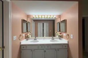 1541 Stevens Dr, Schaumburg, IL 60173 - Photo 12
