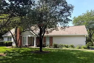 1541 Stevens Dr, Schaumburg, IL 60173 - Photo 22