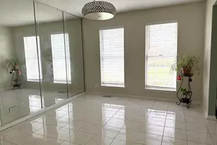 1541 Stevens Dr, Schaumburg, IL 60173 - Photo 8