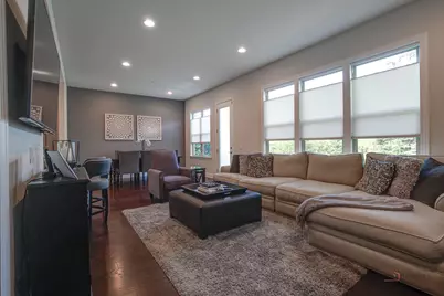 335 Camberley Lane, Lincolnshire, IL 60069 - Photo 12