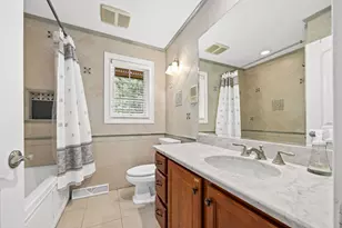 6342 Martin Dr, Willowbrook, IL 60527 - Photo 24
