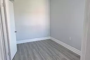 8211 S Escanaba Ave, Chicago, IL 60617 - Photo 24