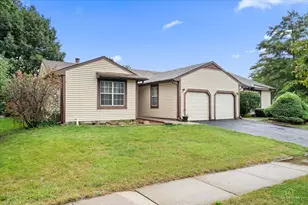 1575 Brandywyn Ln, Buffalo Grove, IL 60089 - Photo 2