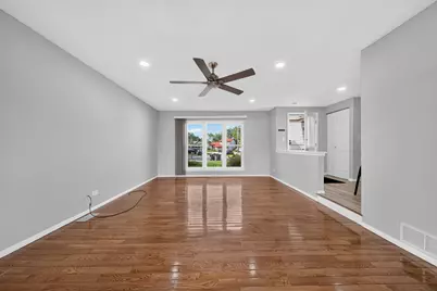 1964 Crescent Lane, Hoffman Estates, IL 60169 - Photo 8