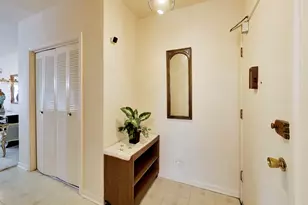 6040 N Troy St, Chicago, IL 60659 - Photo 6